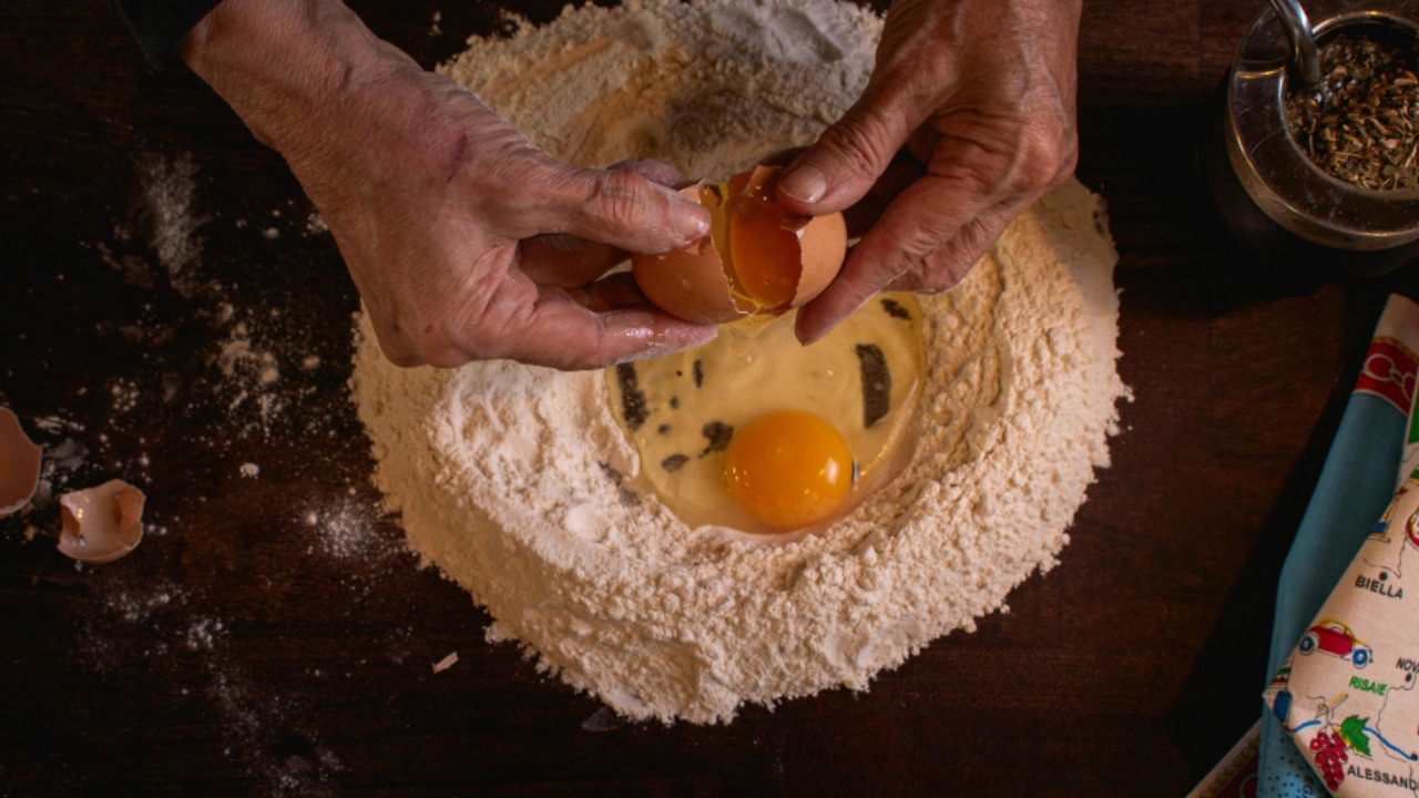 Gambar sampul untuk Nek Iyem