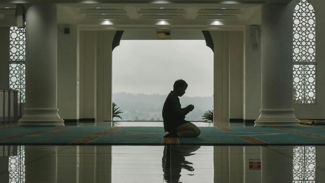 Gambar sampul untuk Di Ujung Doa